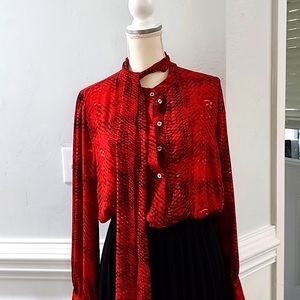 Tahari red shirt